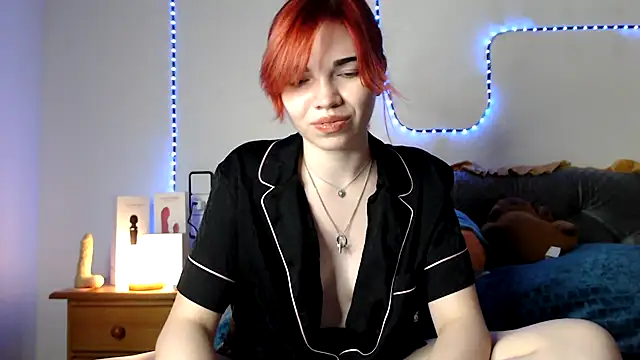 Olivka-flower - Hot sucking dildo show!!!