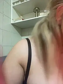 Brandi_Love32 - Memelere nutella sür yala