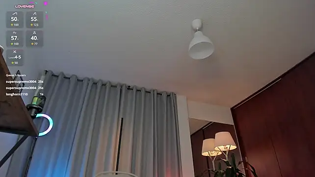 Karinnixx - Play Domi