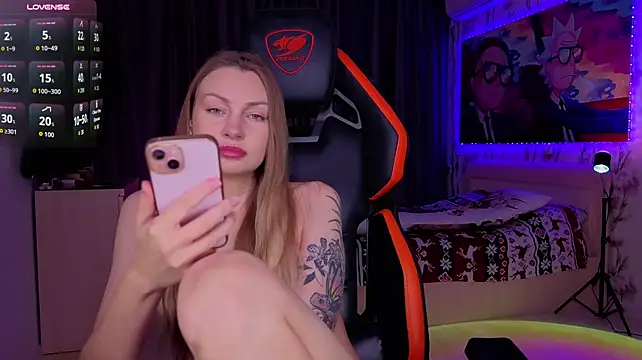 LuciaCuminos - big dildo in my pussy
