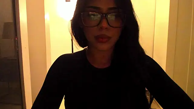Angelinav7 - Touching nked my tits with a horny face