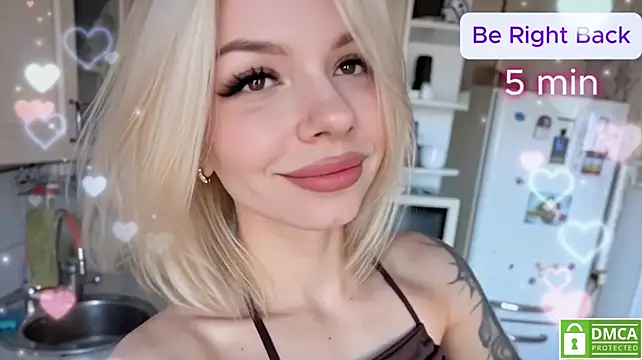AstroVixen - 🍓 show tits 🍓