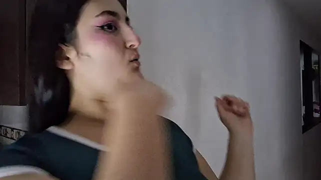 Zoe_moon__ - Flash boobs
