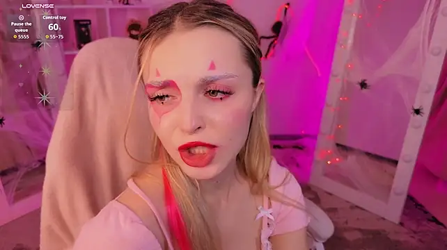Reychellle - doggy and spanks!