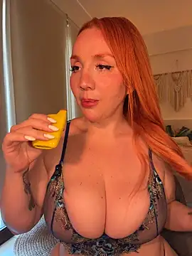 MarlaRed - pussy play
