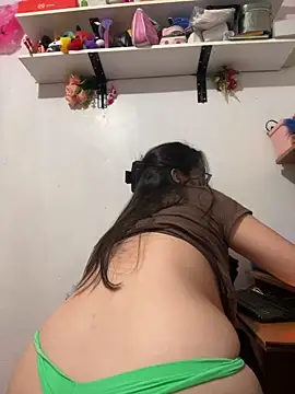 Indiegirl666 - show boobs