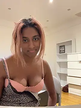 DonnaShy - Oily leg massage🫦