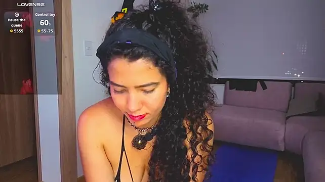 AlizPerroni02 - squirt