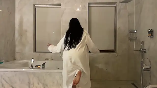 Sexypatronice - TATİLDEYİMM EGLENCESİNEE
