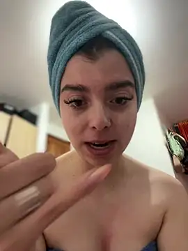Cloew_Marz - Fingers a pussy + erotic dance + oil