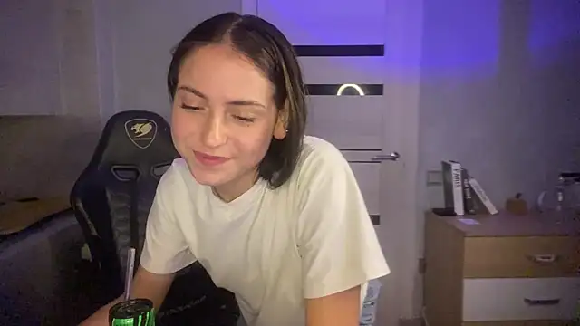 AngelNathanson - Goal: Licking my finge