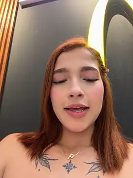Sophie_valencia - FUCKING PUSSY UNDER THE TABLE + TOPLES