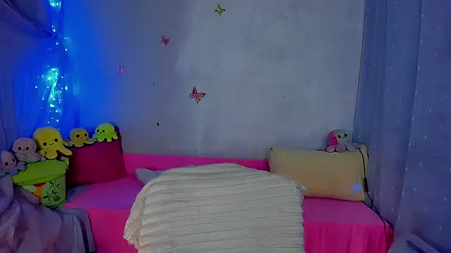 YourLizzyDoll - stay topless+blowjob 3 min