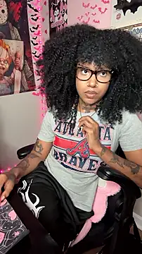 Spookiebaddie - naked +oil!😇