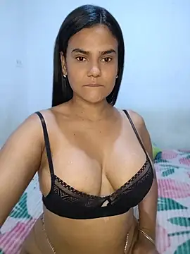 AntonellaShot - Nude tits