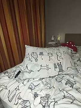 KittyDreamX - Doggy 🥰 + Anal plug💜