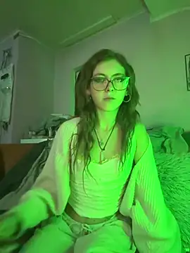 Alina-420 - Show Pussy