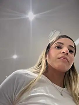 Missbella_ - Tirar a calcinha + Full control 3min LT