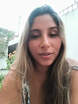 Catalina_ramos - Twerk showing ass Risky in park