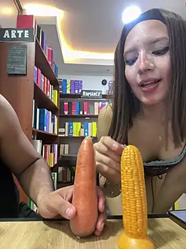 Nunibuu - Librarian suck my tits, I do ahegao 👅😻