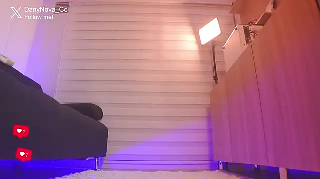 DanyNova_Co - Adore the curve of my ass