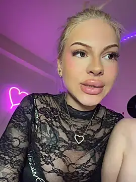 DollyRuby - toy control 5 min