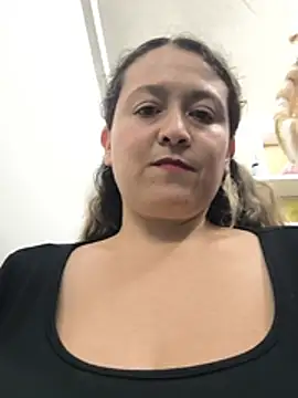 Mooncurves - Showing and spitting on my tits 🤤🤤