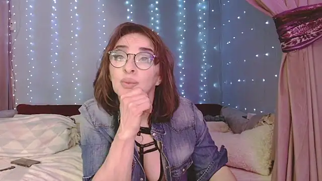 Julia_renard - shove panties into the pussy