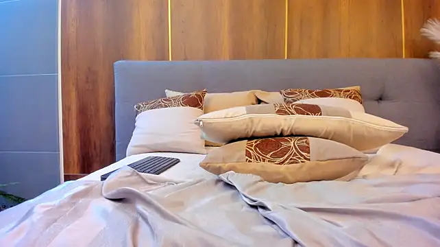 IamSophiiee - PANTY OFF AND DOGGY 🤤🔥