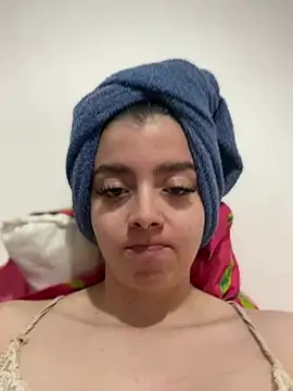 Cloew_Marz - Fingers a pussy + erotic dance + oil