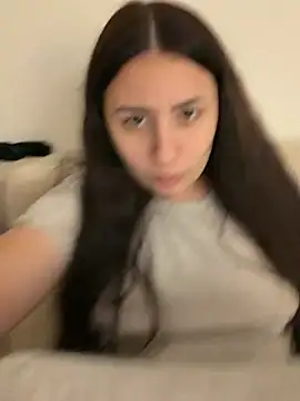 Angela80 - Complètement nue