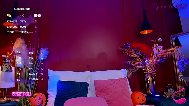 Mayzzie - make my naked body SHINE WITH OIL