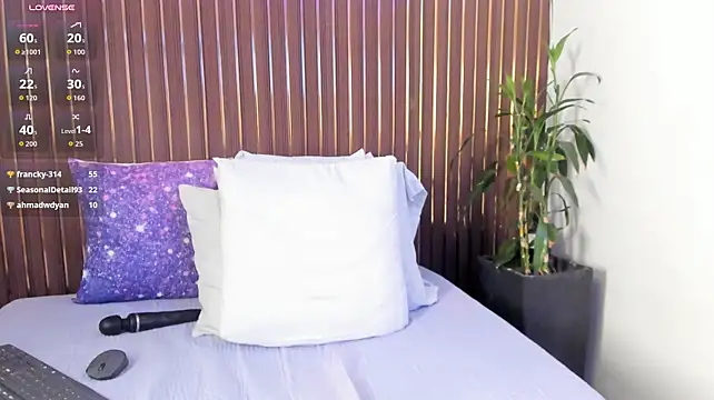 Mia_pineda - masturbation two fingers in pussy cum