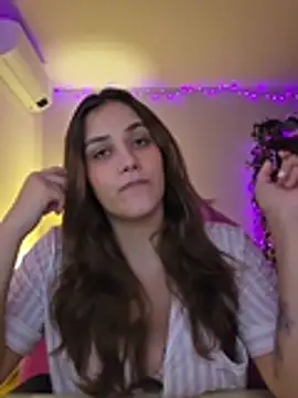 MiaRides19 - I will suck dildo 🙈🙈
