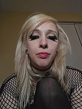 AmethystFoxx - Stretch ass with thick tentacle dildo