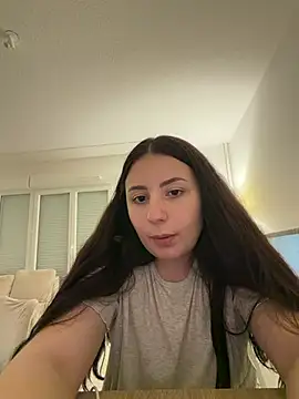 Angela80 - Complètement nue