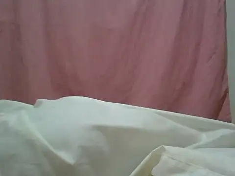 Hornygal2027 - Open pussy