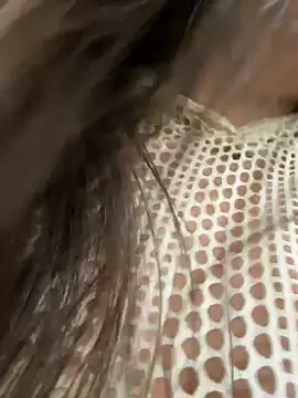 Bella_Pascualina - Naked and fingers in my pussy in public