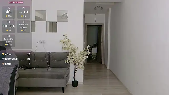 LovelyBianca - PUSSY PLAY😈💦