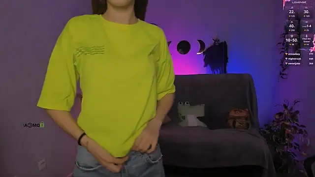 Rebecca_smile - show tits