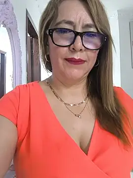 Veraluz1975 - Besitos calientes 💋❣️💋💋🫦👄😈❤️‍🔥