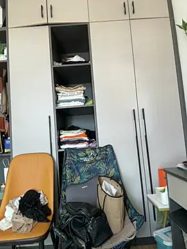 Amy1688 - 户外脱内裤M腿表演