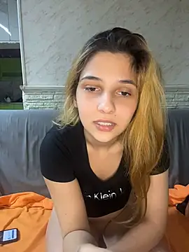 Amandablonde49 - Vibrátor 2p