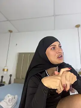 Aisha_k - Shake boobs with top on 💋
