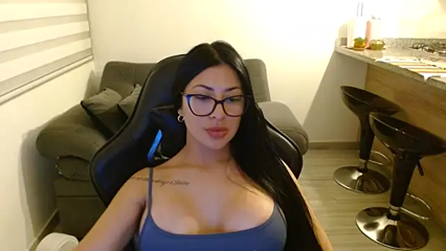 Mia_Paradis - 🥵CONTROL OF TOYS X 10 MIN🥵