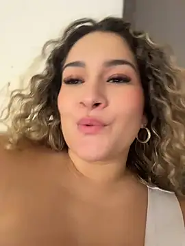 Sara_smiiith211 - public breast exhibition
