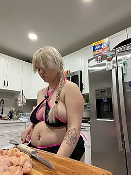 Cutiepiespanks - ✨👻Last Tip Gets Snap👻✨
