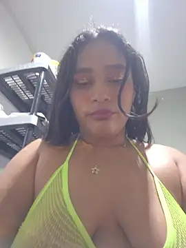 Sara_Chanel_