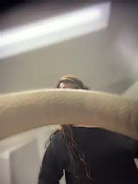 BaileyMFox - Buzz me in the store
