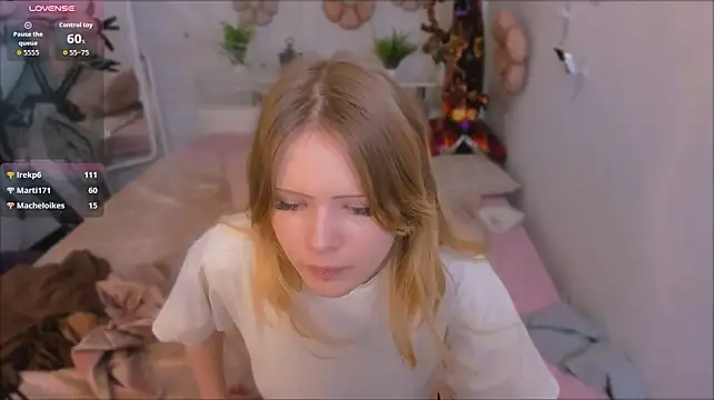 Ivy_Pierce - Sexy Ahegao + sucking sticks